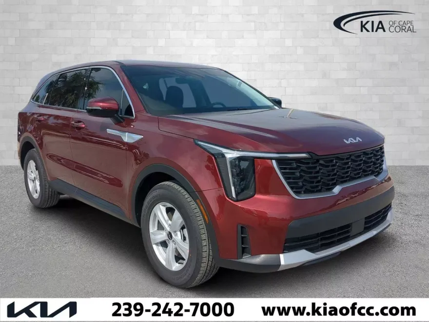 2025 Kia Sorento LX photo 1