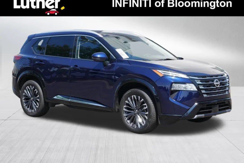 2024 Nissan Rogue Platinum photo 1