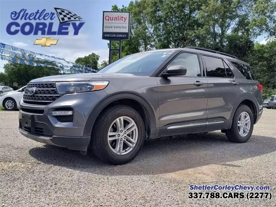 2024 Ford Explorer XLT photo 1