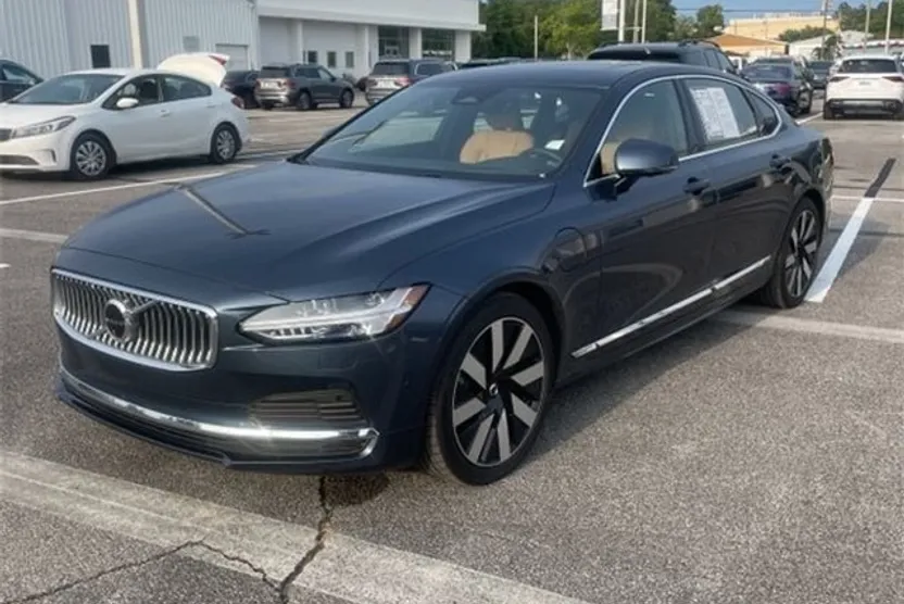 2024 Volvo S90 T8 Ultimate photo 1