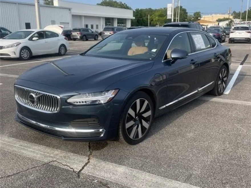 2024 Volvo S90 T8 Ultimate photo 1
