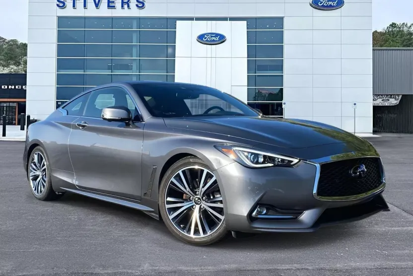 2022 Infiniti Q60 Luxe photo 1
