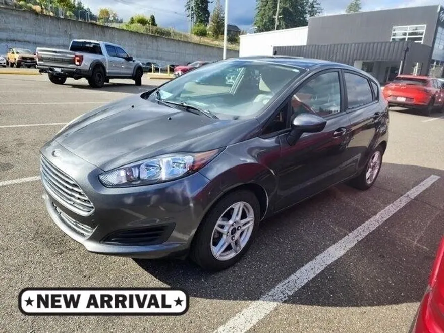 2017 Ford Fiesta SE photo 1