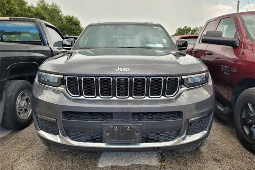 2024 Jeep Grand Cherokee Limited photo 1