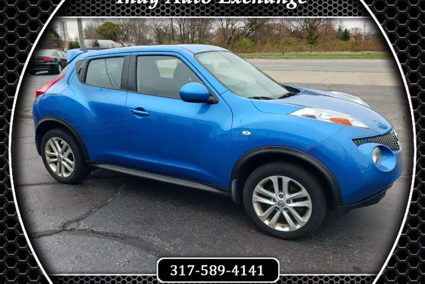 2011 Nissan Juke S photo 1