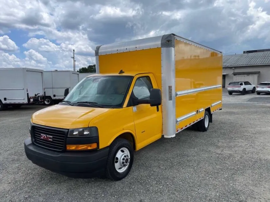 2021 Gmc Savana 3500 Cutaway photo 1