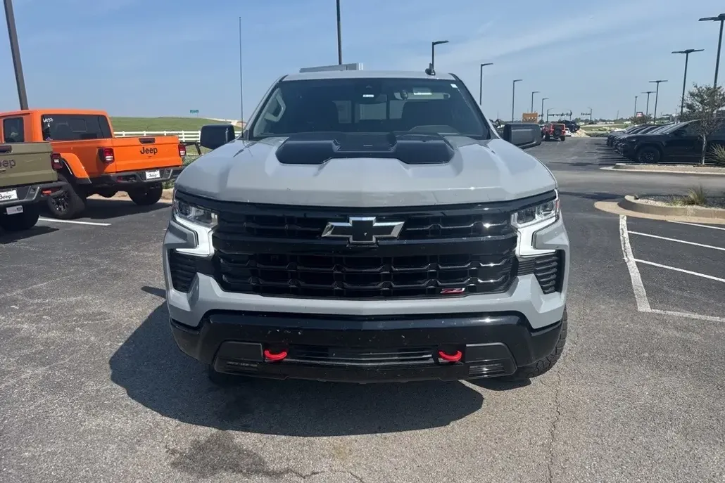 2024 Chevrolet Silverado 1500 LT Trail Boss photo 1