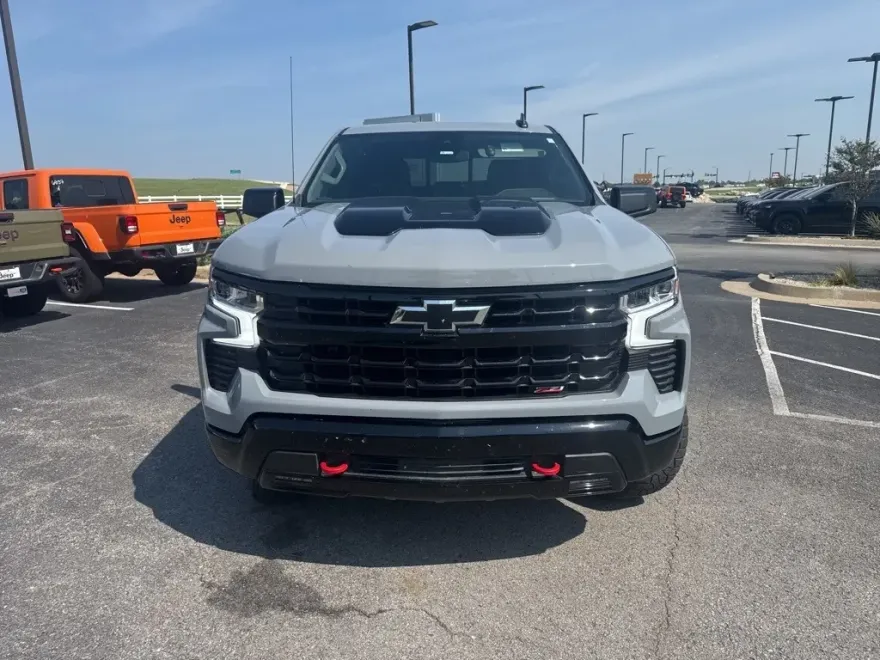 2024 Chevrolet Silverado 1500 LT Trail Boss photo 1