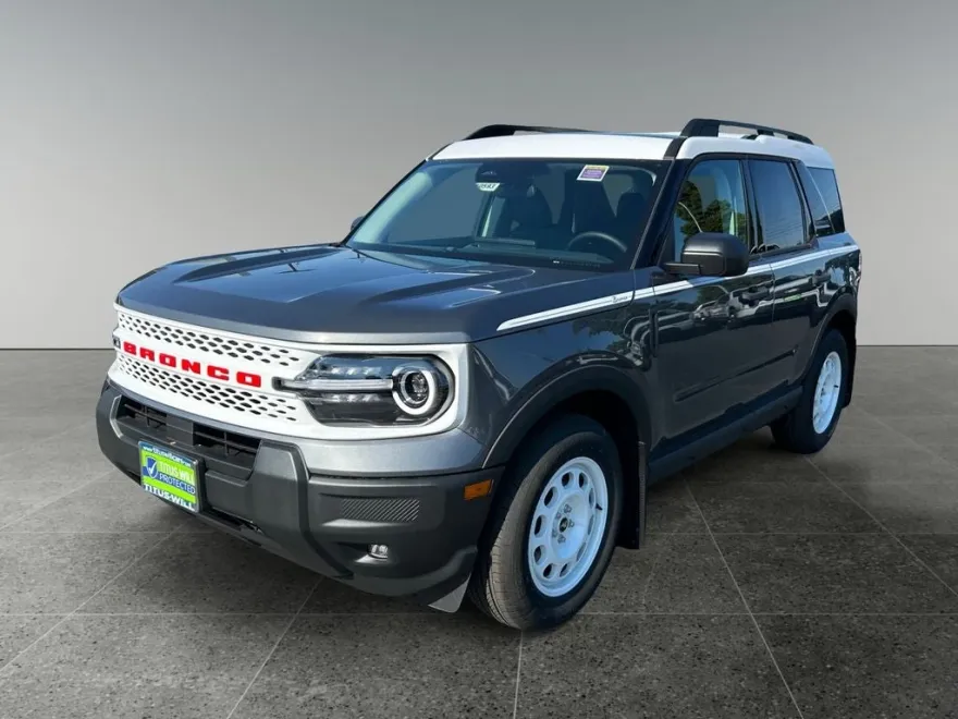 2025 Ford Bronco Sport Heritage photo 1