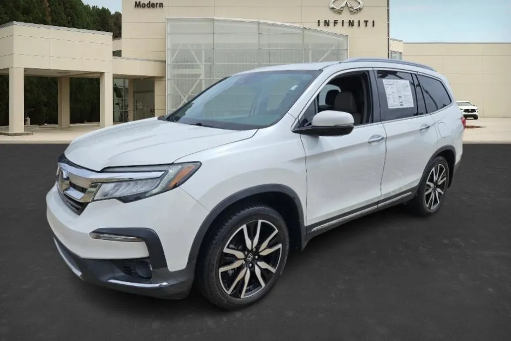 2022 Honda Pilot Touring photo 1