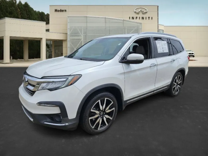2022 Honda Pilot Touring photo 1