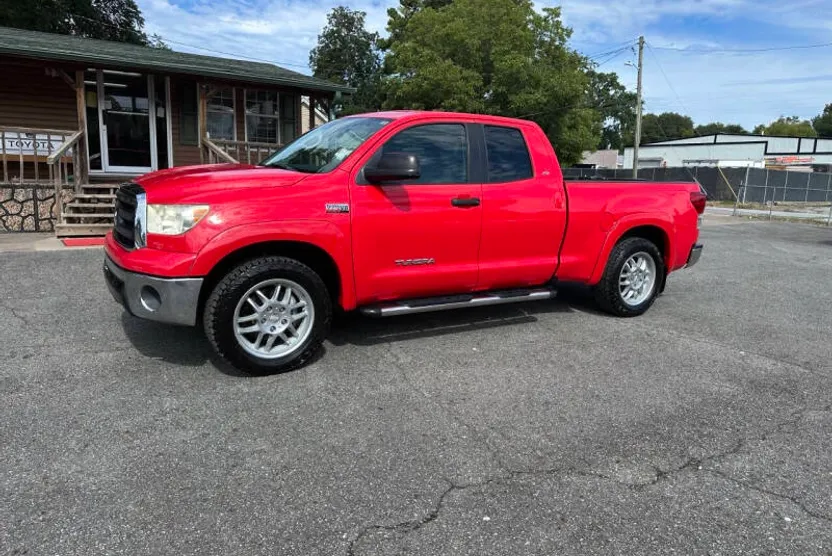 2011 Toyota Tundra Grade photo 1