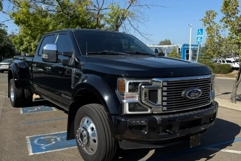 2022 Ford F-450 photo 1