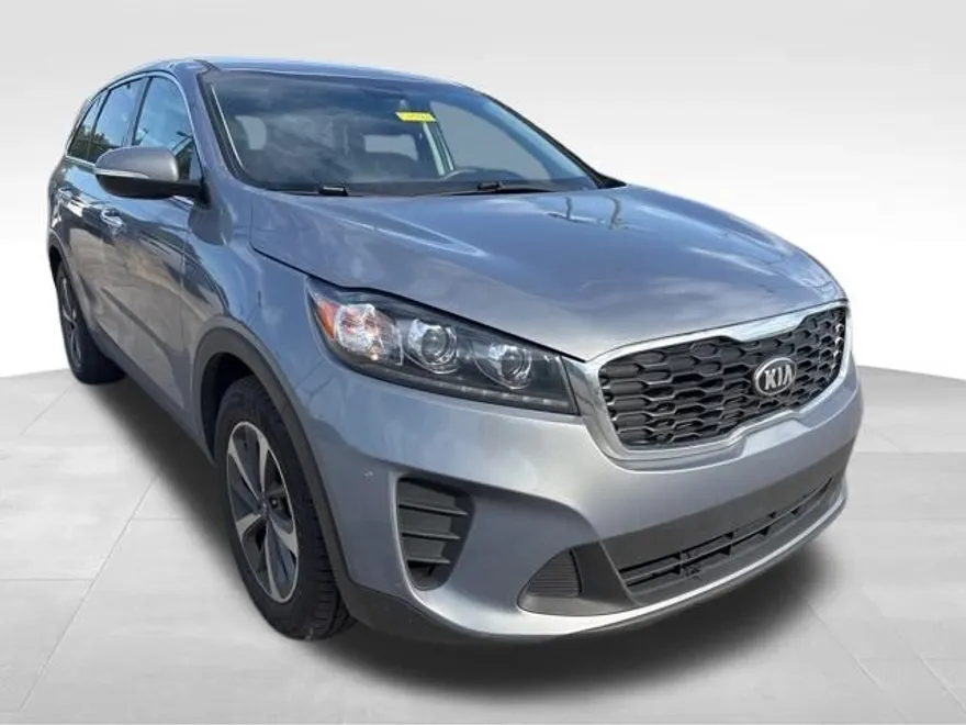 2020 Kia Sorento LX photo 1
