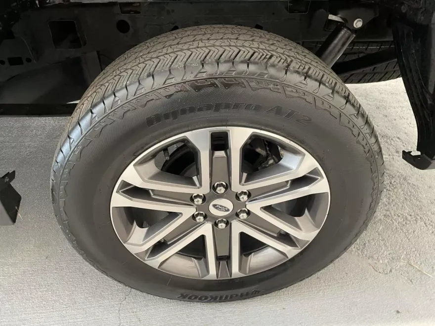 2021 Ford F-150 XL photo 1