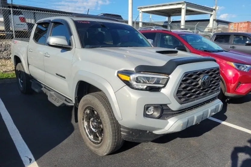 2021 Toyota Tacoma TRD Sport V6 photo 1