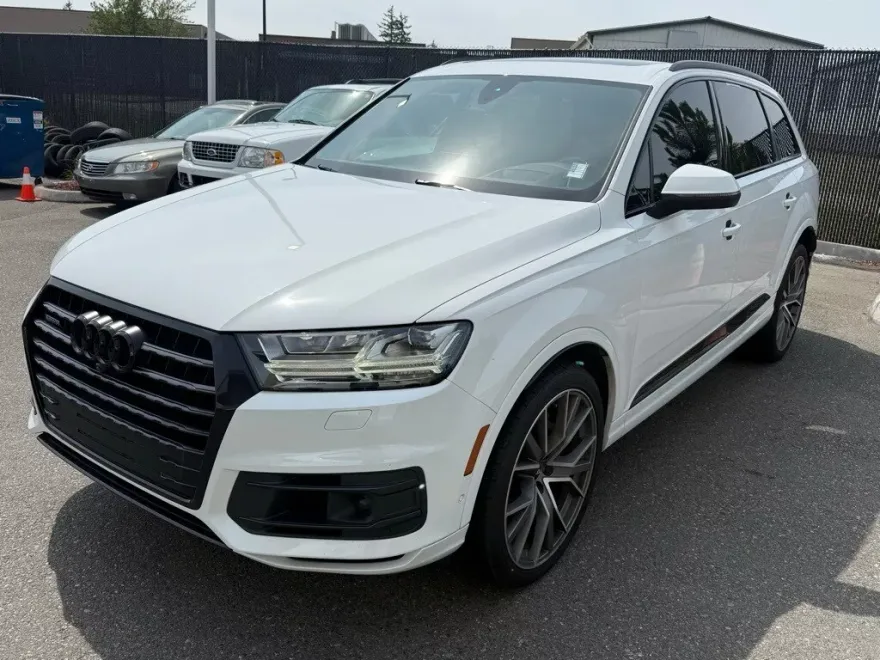 2019 Audi Q7 55 Prestige photo 1