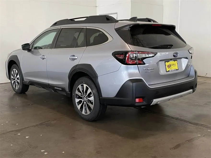 2025 Subaru Outback Limited photo 1