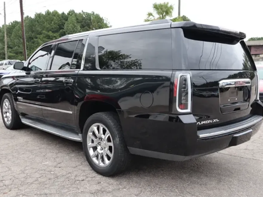 2015 Gmc Yukon Denali XL photo 1