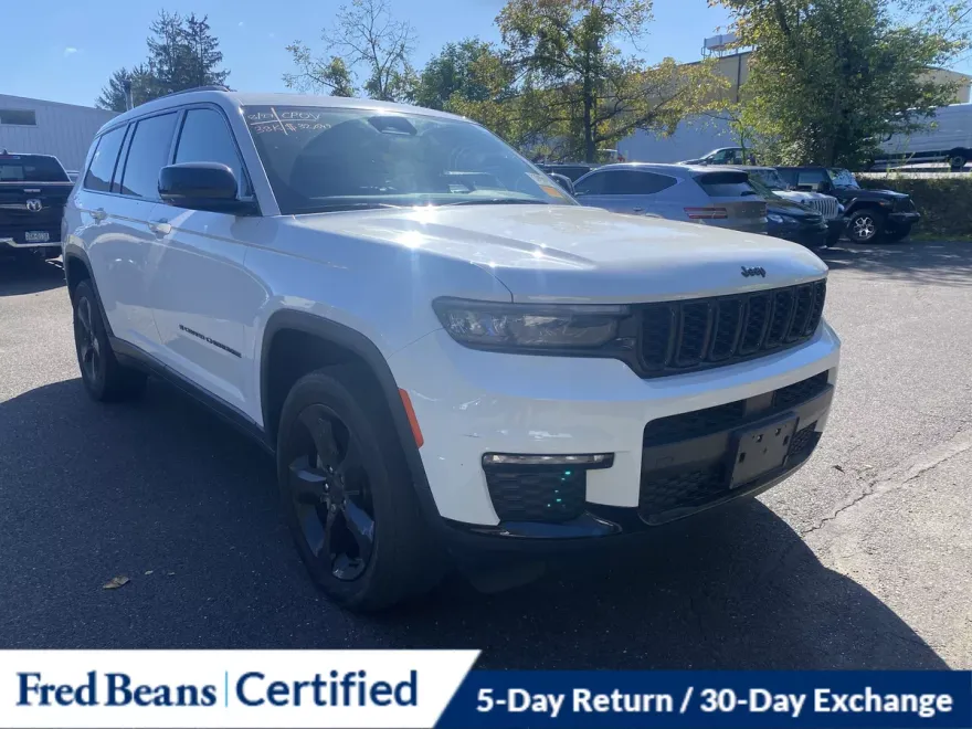 2022 Jeep Grand Cherokee Limited photo 1