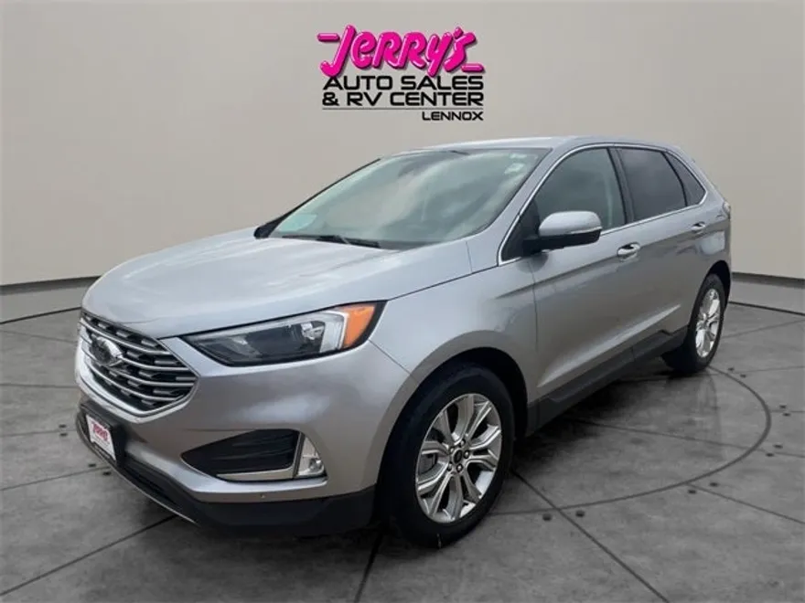 2024 Ford Edge Titanium photo 1