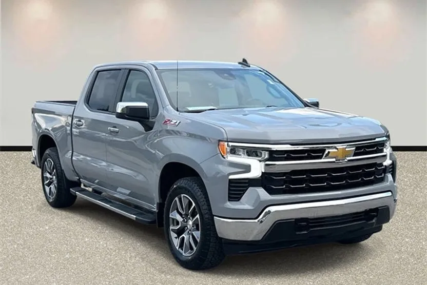 2024 Chevrolet Silverado 1500 LT photo 1