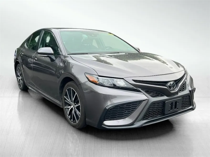 2023 Toyota Camry SE photo 1