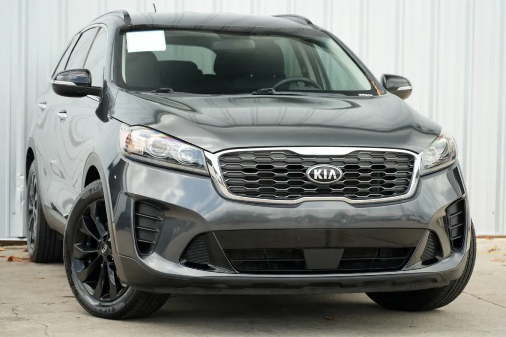 2020 Kia Sorento S V6 photo 1
