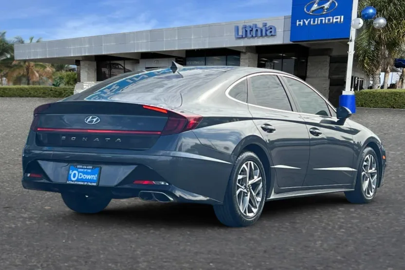 2021 Hyundai Sonata SEL photo 1