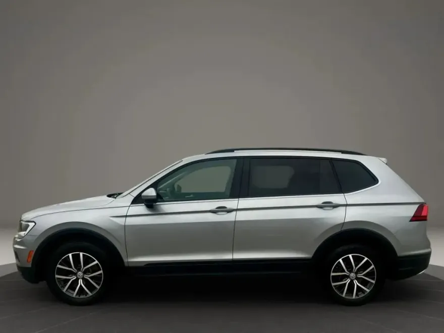 2021 Volkswagen Tiguan Sport photo 1