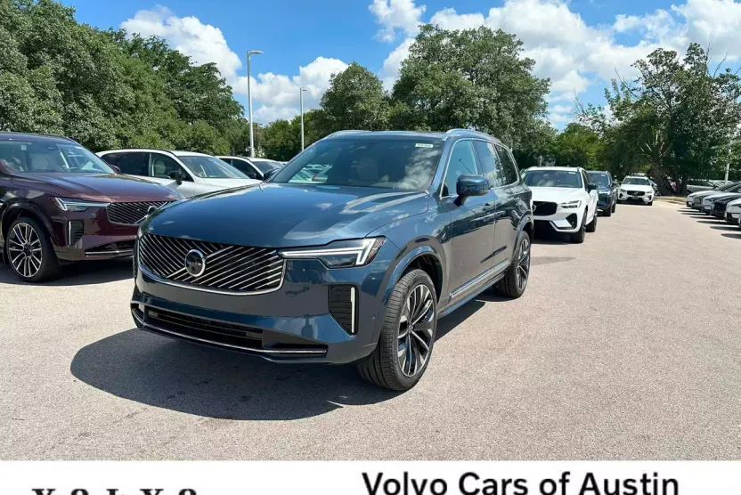 2026 Volvo XC90 Plus photo 1