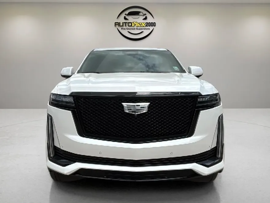 2023 Cadillac Escalade ESV Sport photo 1