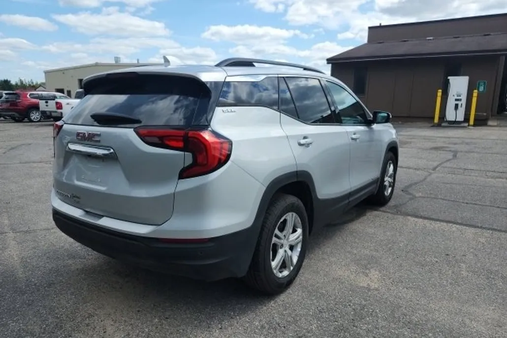 2020 Gmc Terrain SLE photo 1