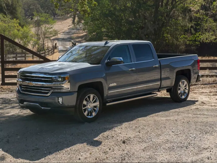 2018 Chevrolet Silverado 1500 High Country photo 1