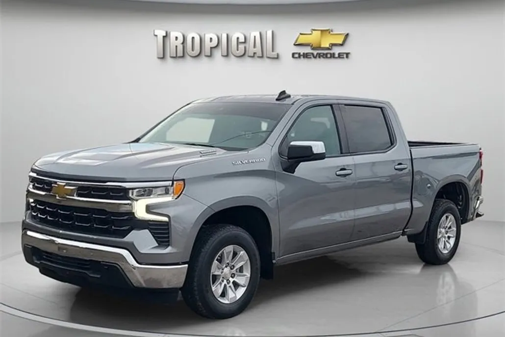2023 Chevrolet Silverado 1500 LT photo 1