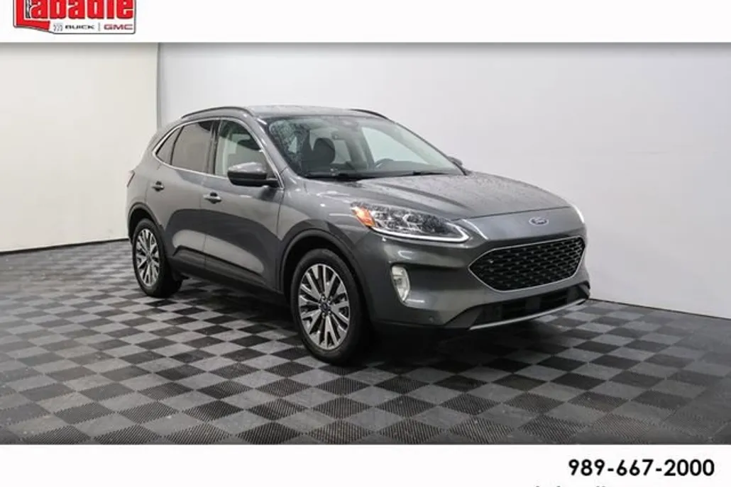 2022 Ford Escape Titanium Hybrid photo 1