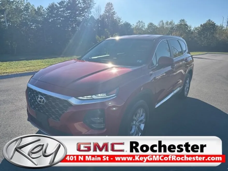 2020 Hyundai Santa Fe SE photo 1