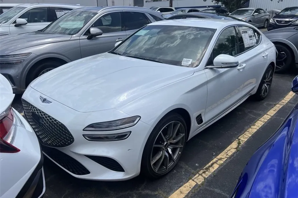 2025 Genesis G70 2.5T photo 1
