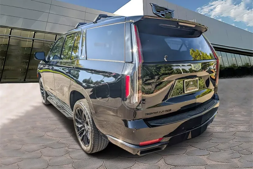 2024 Cadillac Escalade Sport photo 1