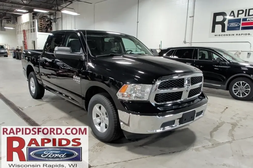2023 Ram 1500 Classic SLT photo 1