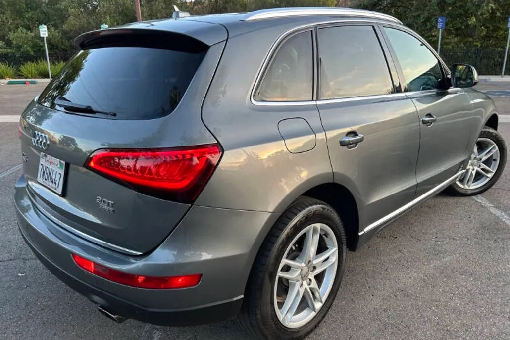 2017 Audi Q5 2.0T Premium Plus photo 1
