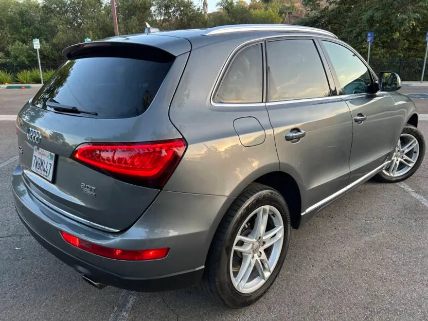 2017 Audi Q5 2.0T Premium Plus photo 1