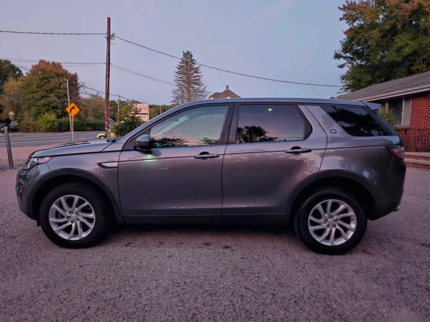 2016 Land Rover Discovery Sport HSE photo 1