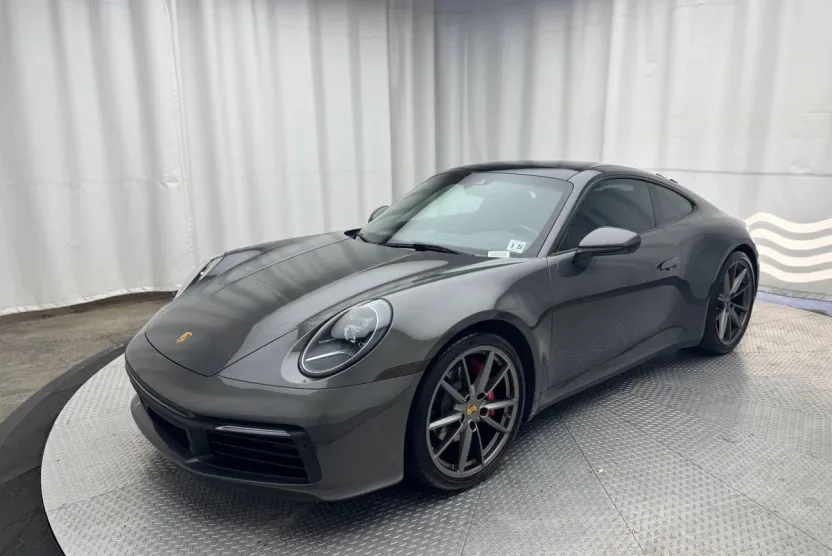2021 Porsche 911 4 photo 1