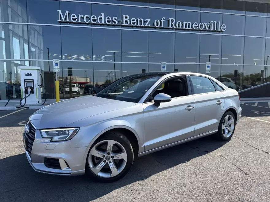 2017 Audi A3 2.0T Premium photo 1