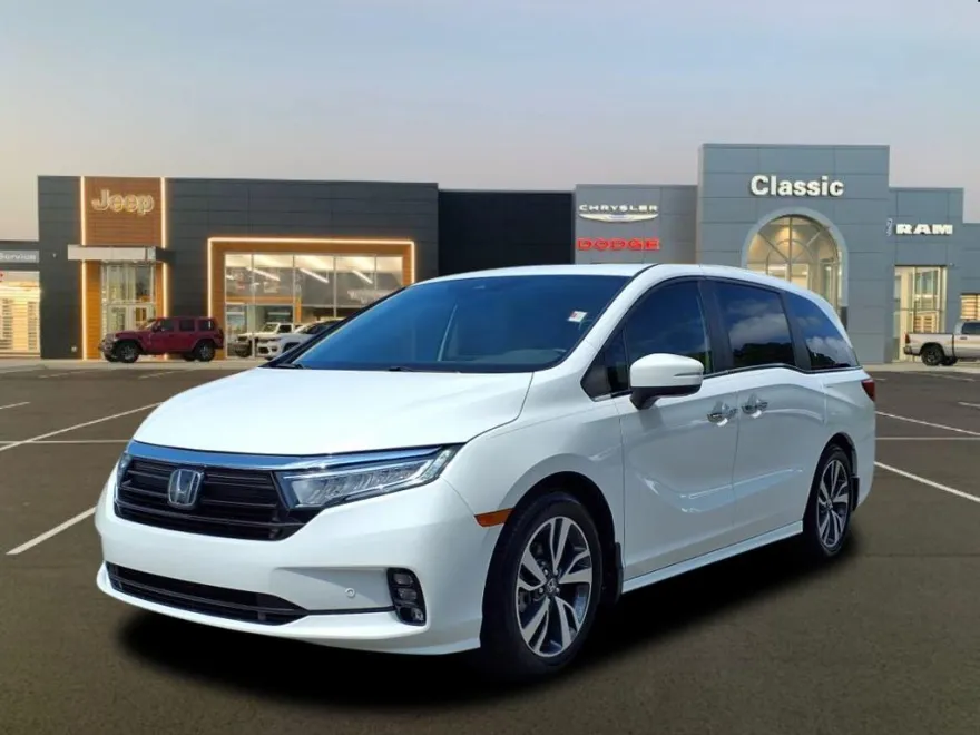 2021 Honda Odyssey Touring photo 1