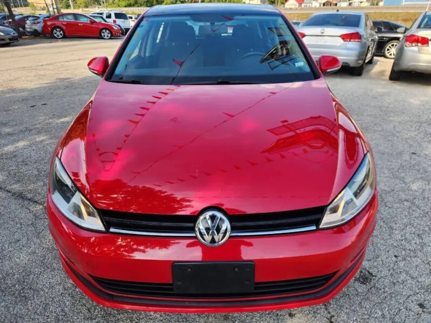2016 Volkswagen Golf TSI S photo 1
