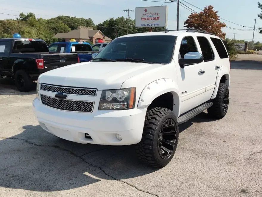 2014 Chevrolet Tahoe LS photo 1