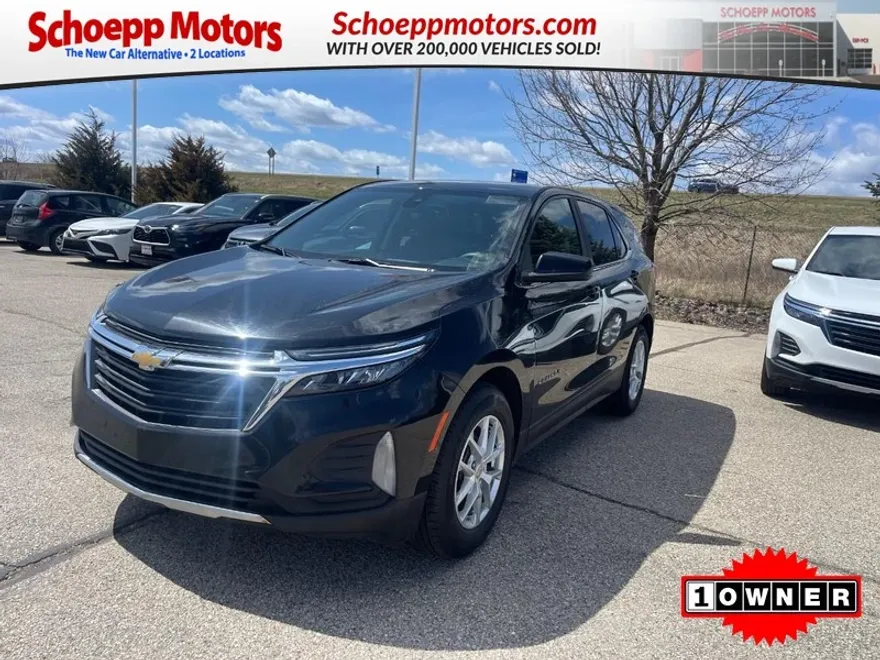 2022 Chevrolet Equinox LT photo 1