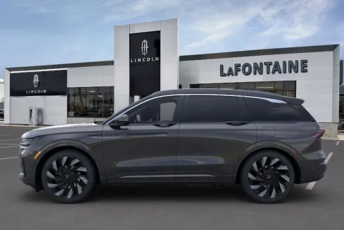 2024 Lincoln Nautilus Black Label photo 2